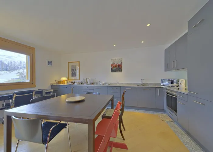 Chesa Ladina - Apartman Zuoz