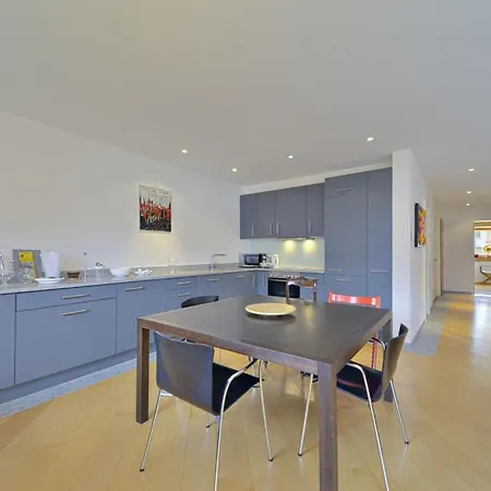 Lejlighed Chesa Ladina - *