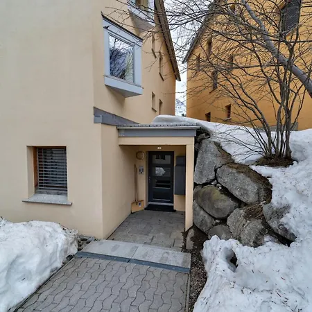 Lejlighed Chesa Ladina -